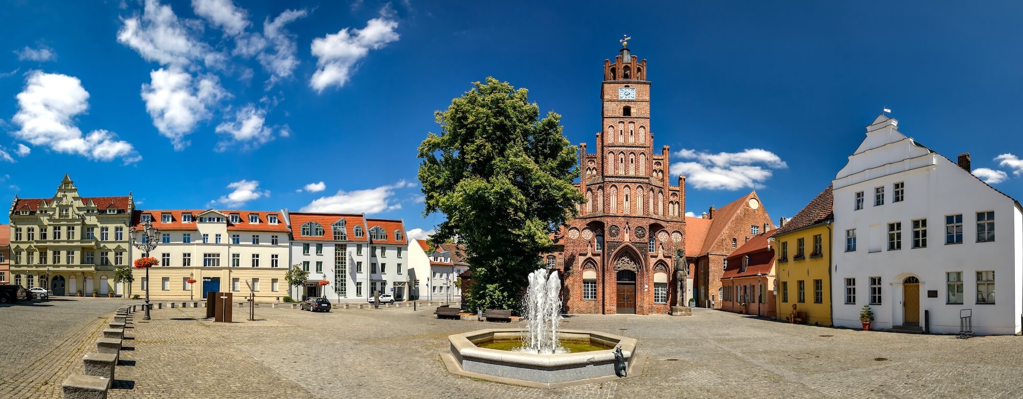 Übersetzungsagentur Brandenburg - Dokumente übersetzen Deutsch Englisch