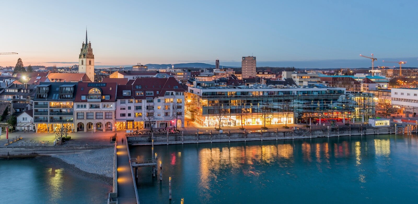 Übersetzungsagentur Friedrichshafen - Dokumente übersetzen Deutsch Englisch