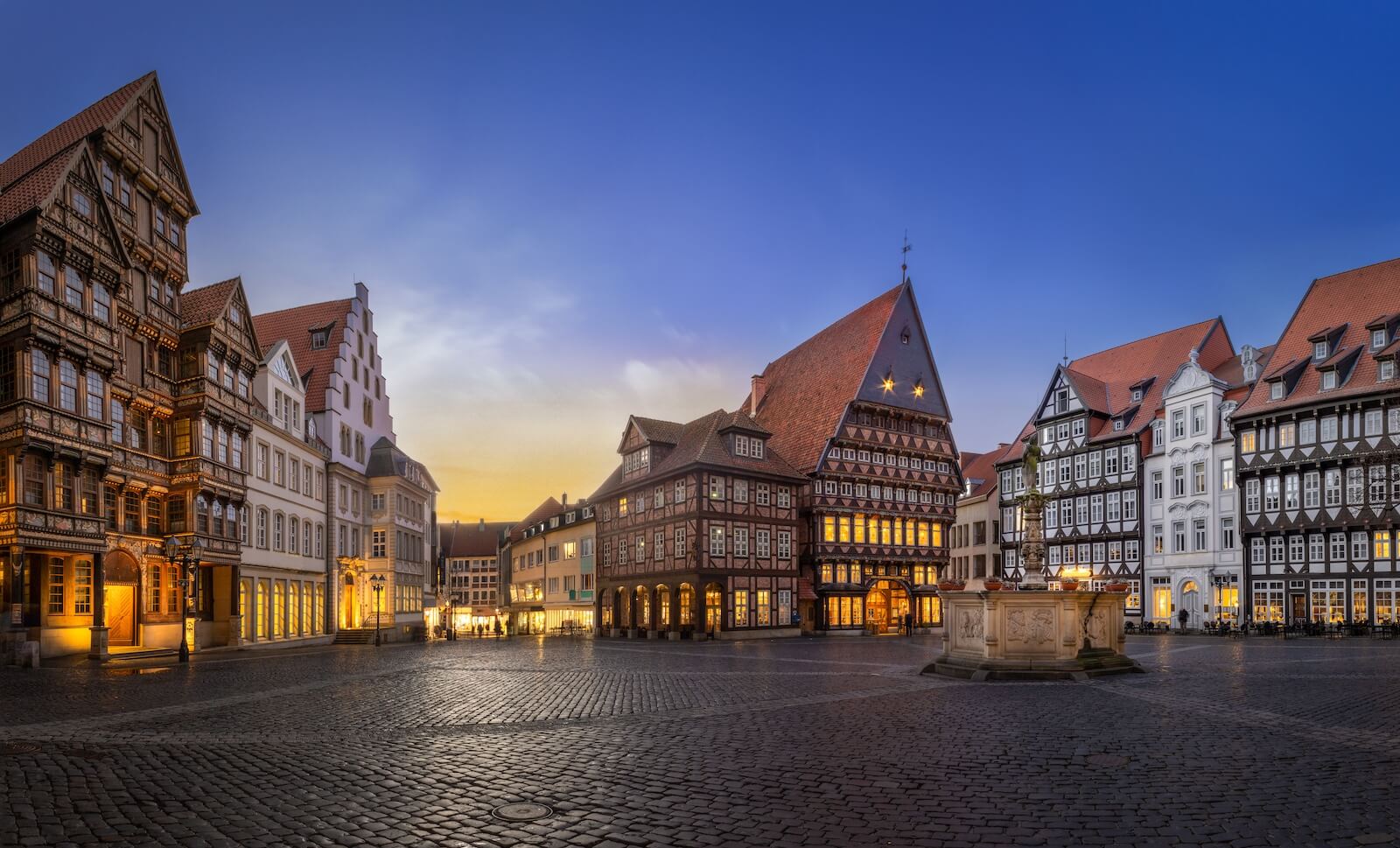 Übersetzungsagentur Hildesheim - Dokumente übersetzen Deutsch Englisch