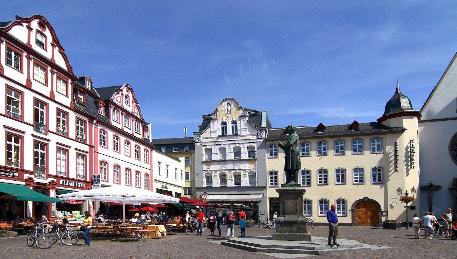 Übersetzungsagentur Koblenz - Dokumente übersetzen Deutsch Englisch