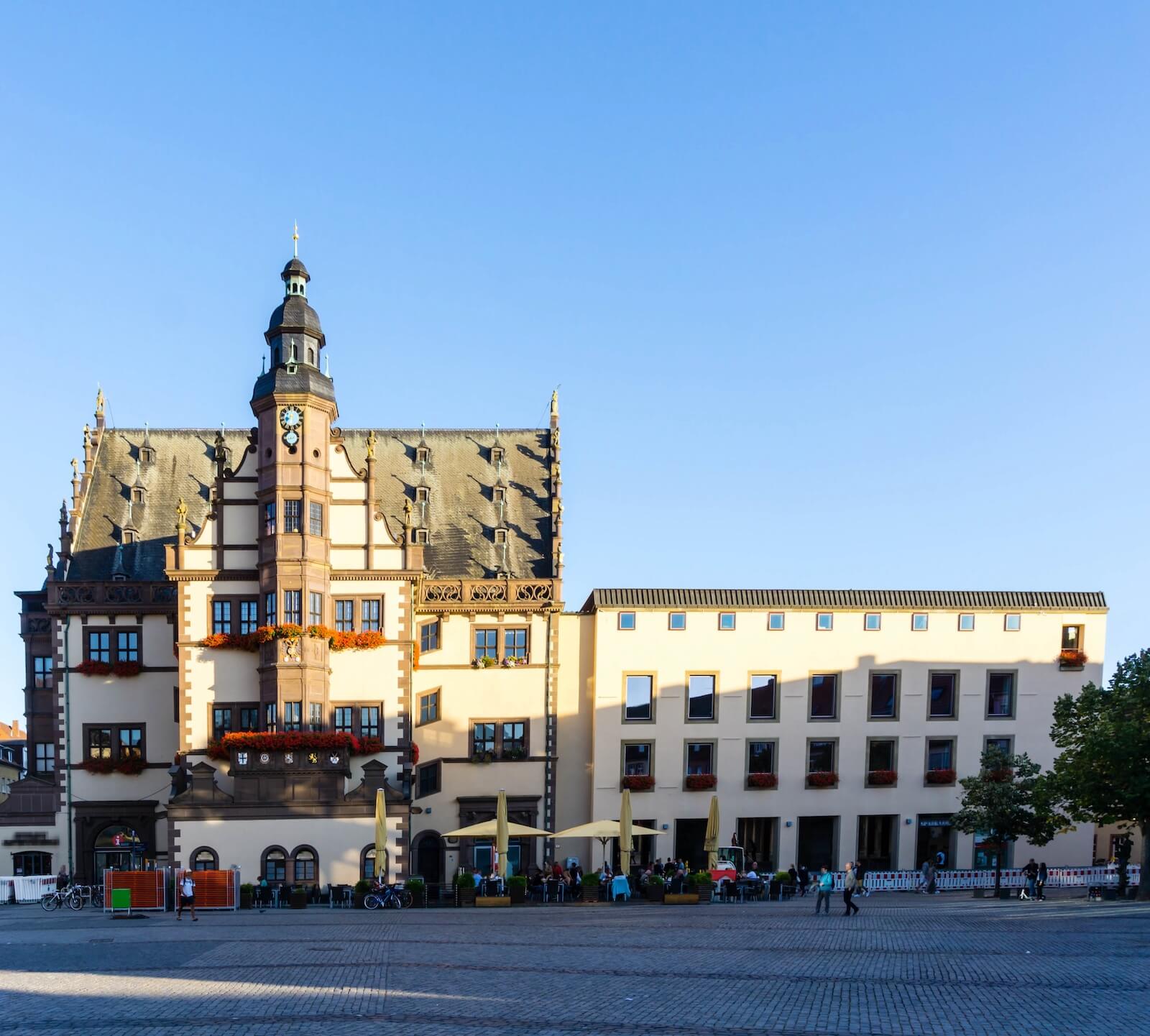 Übersetzungsagentur Schweinfurt - Dokumente übersetzen Deutsch Englisch